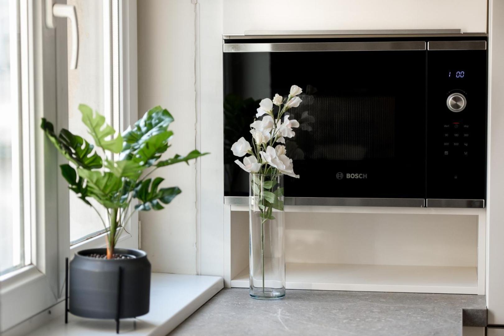 City Living At Its Best - Spacious 2 Bedroom Apartment On Calea Victoriei Букурещ Екстериор снимка